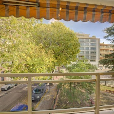 Elegant Apt W/2 Terraces/Mins To Beach & Shops Antibes Exterior photo